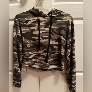 camo Crop top